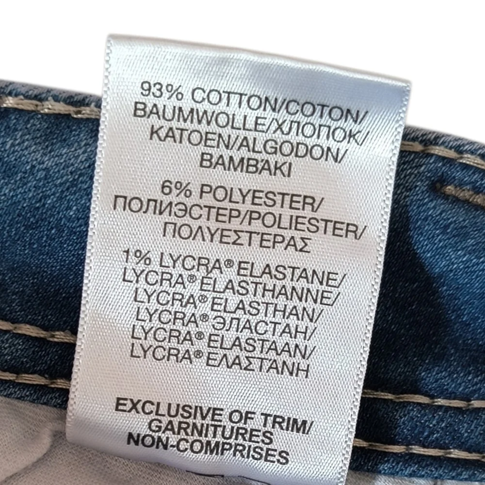 Silver Suki Acid Wash Mid Rise Boot Cut Jeans Size 32